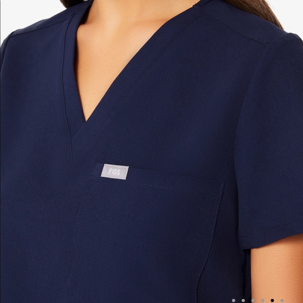 Figs Catarina Small one pocket scrub top NWT